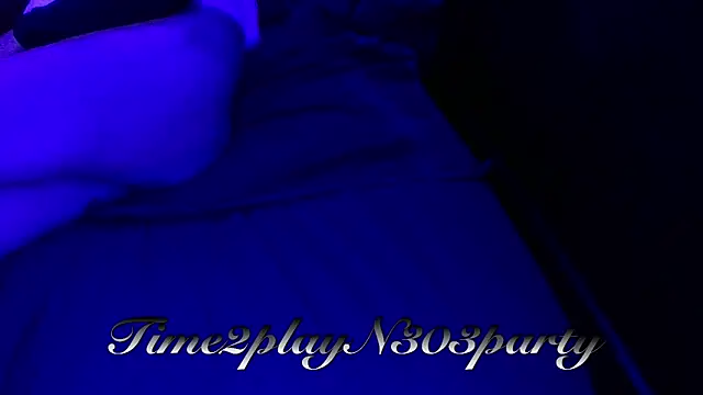 Snapshot of Time2playN303party chatting on December 28, 3:15 pm Time2playN303party online show from December 28, 3:15 pm