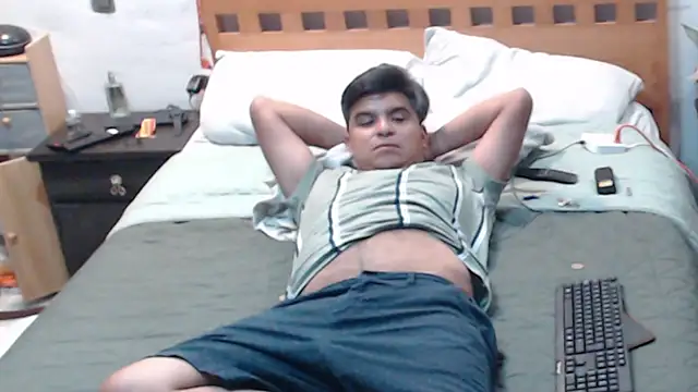 thor000089 online show from December 11, 3:47 pm