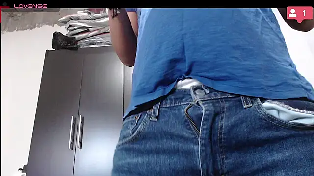 thor000089 online show from January 9, 6:15 pm