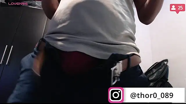 thor000089 online show from January 14, 4:04 am