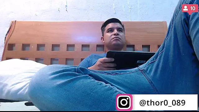 thor000089 online show from January 20, 1:50 am