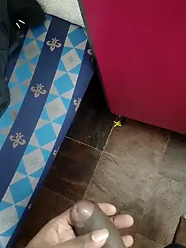 Snapshot of Mallupaiyanaachu chatting on December 31, 6:46 pm Mallupaiyanaachu online show from December 31, 6:46 pm