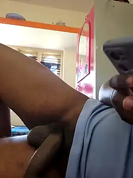 Snapshot of Mallupaiyanaachu chatting on January 1, 6:15 am Mallupaiyanaachu online show from January 1, 6:15 am