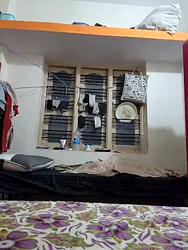 Snapshot of Mallupaiyanaachu chatting on March 3, 1:31 pm Mallupaiyanaachu online show from March 3, 1:31 pm