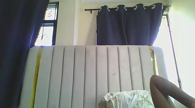 Snapshot of CuteJ chatting on February 13, 10:02 am CuteJ online show from February 13, 10:02 am