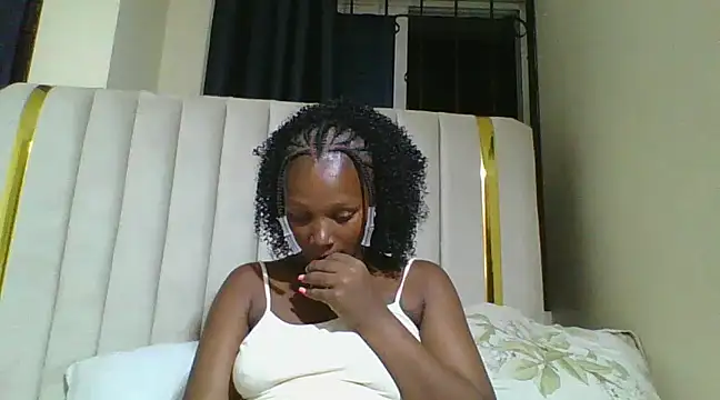 Snapshot of CuteJ chatting on February 23, 7:17 pm CuteJ online show from February 23, 7:17 pm