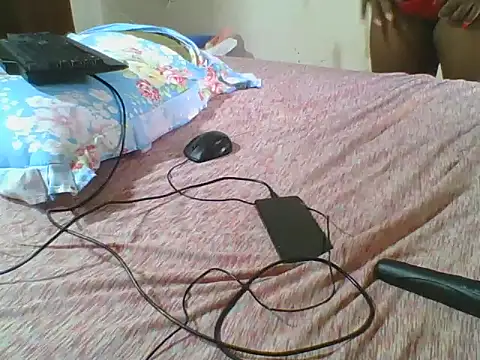 Snapshot of CuteJ chatting on March 15, 7:09 am CuteJ online show from March 15, 7:09 am