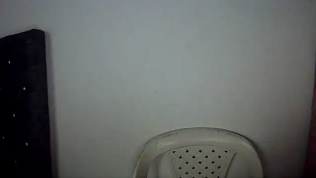 Snapshot of charrysexy1 chatting on November 15, 10:34 am charrysexy1 online show from November 15, 10:34 am