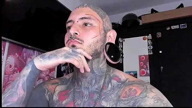 Snapshot of DEATHINK666XX chatting on January 14, 6:49 pm DEATHINK666XX online show from January 14, 6:49 pm