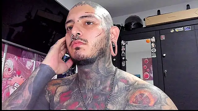 Snapshot of DEATHINK666XX chatting on January 16, 11:27 pm DEATHINK666XX online show from January 16, 11:27 pm