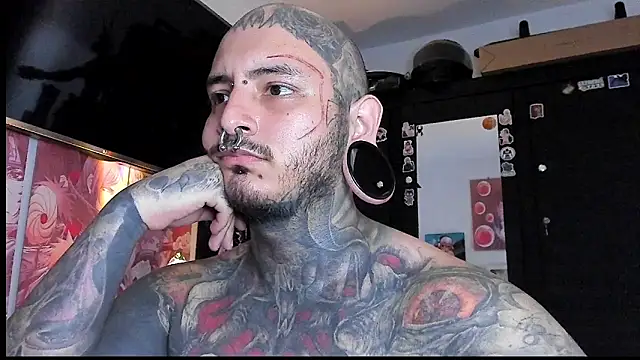 Snapshot of DEATHINK666XX chatting on January 18, 6:10 pm DEATHINK666XX online show from January 18, 6:10 pm