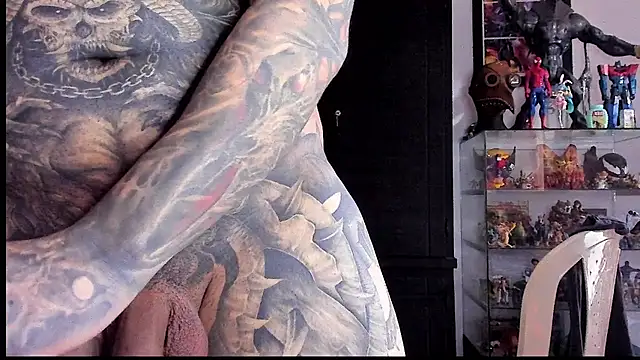 Snapshot of DEATHINK666XX chatting on January 19, 8:30 pm DEATHINK666XX online show from January 19, 8:30 pm