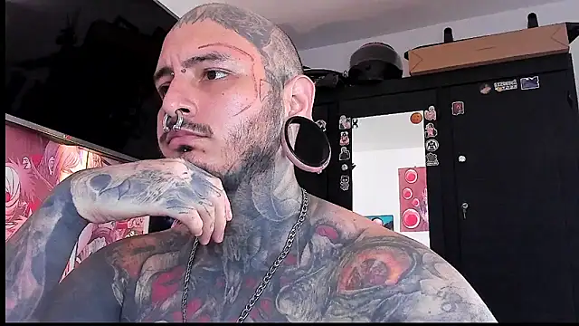 Snapshot of DEATHINK666XX chatting on January 20, 3:18 pm DEATHINK666XX online show from January 20, 3:18 pm