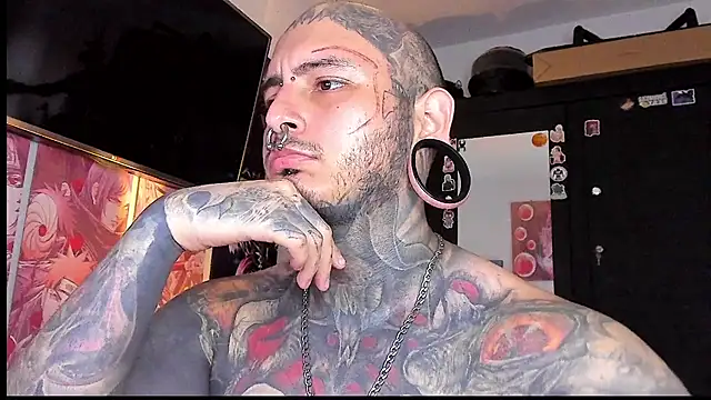 Snapshot of DEATHINK666XX chatting on February 1, 6:40 pm DEATHINK666XX online show from February 1, 6:40 pm