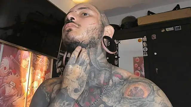 Snapshot of DEATHINK666XX chatting on February 17, 6:37 pm DEATHINK666XX online show from February 17, 6:37 pm