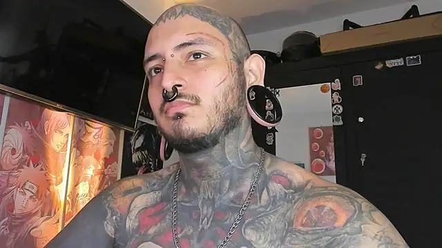 Snapshot of DEATHINK666XX chatting on February 19, 6:43 pm DEATHINK666XX online show from February 19, 6:43 pm