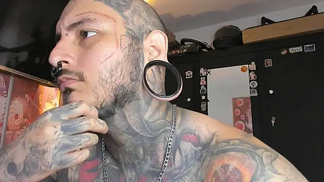 Snapshot of DEATHINK666XX chatting on February 20, 7:19 pm DEATHINK666XX online show from February 20, 7:19 pm