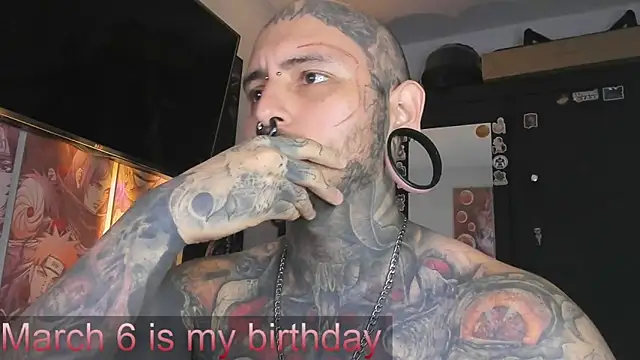 Snapshot of DEATHINK666XX chatting on March 1, 2:04 am DEATHINK666XX online show from March 1, 2:04 am