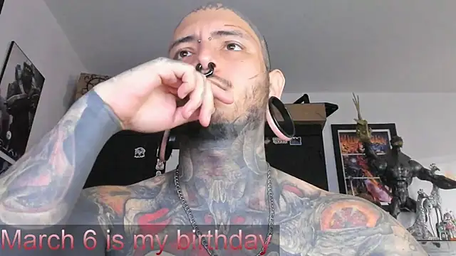 Snapshot of DEATHINK666XX chatting on March 4, 5:03 pm DEATHINK666XX online show from March 4, 5:03 pm