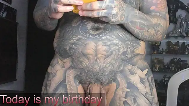 Snapshot of DEATHINK666XX chatting on March 7, 3:08 am DEATHINK666XX online show from March 7, 3:08 am