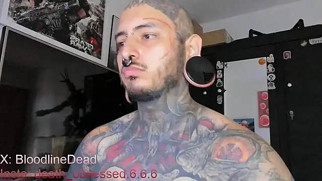 Snapshot of DEATHINK666XX chatting on March 12, 5:49 pm DEATHINK666XX online show from March 12, 5:49 pm