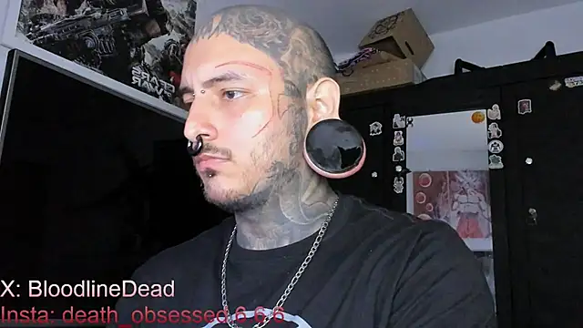 Snapshot of DEATHINK666XX chatting on March 18, 2:25 am DEATHINK666XX online show from March 18, 2:25 am