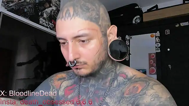 Snapshot of DEATHINK666XX chatting on March 20, 6:20 pm DEATHINK666XX online show from March 20, 6:20 pm