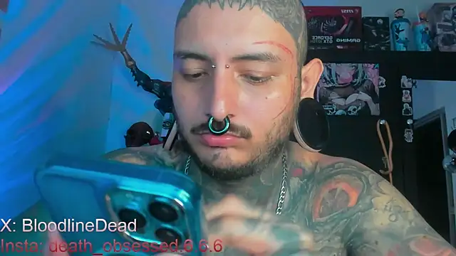 Snapshot of DEATHINK666XX chatting on September 21, 4:03 am DEATHINK666XX online show from September 21, 4:03 am