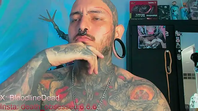 Snapshot of DEATHINK666XX chatting on September 22, 7:38 pm DEATHINK666XX online show from September 22, 7:38 pm