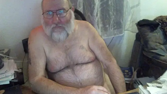 SexySantaC online show from December 17, 9:16 pm