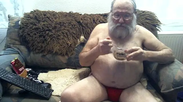 SexySantaC online show from January 8, 8:29 pm