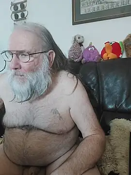 SexySantaC online show from March 4, 8:42 am