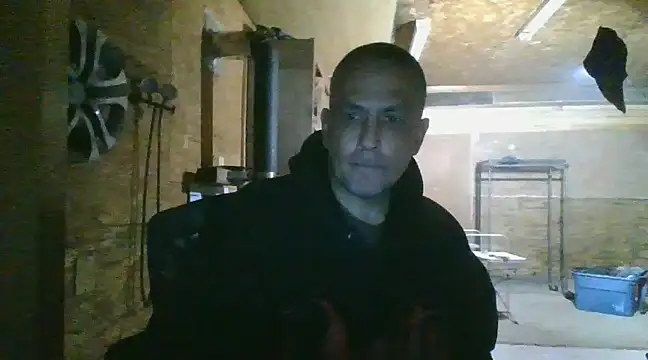 Snapshot of hardcok4u2abuse40 chatting on February 1, 6:21 am hardcok4u2abuse40 online show from February 1, 6:21 am