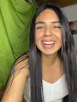 Snapshot of Miss_Nicole chatting on December 14, 4:23 am Miss Nicole online show from December 14, 4:23 am