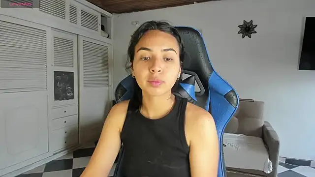 Snapshot of Miss_Nicole chatting on January 16, 7:52 pm Miss Nicole online show from January 16, 7:52 pm