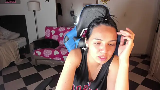Snapshot of Miss_Nicole chatting on March 21, 1:34 am Miss Nicole online show from March 21, 1:34 am
