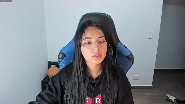 Miss Nicole online show from October 11, 2:11 am