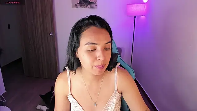 Miss Nicole online show from March 22, 7:17 pm