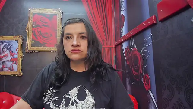 AmaiaDavies online show from December 13, 1:59 am