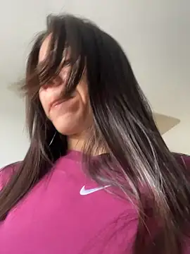 Reggie-Liam online show from November 15, 9:00 pm