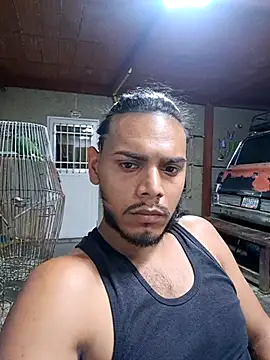 Snapshot of apolodiosgriego chatting on April 7, 10:20 pm apolodiosgriego online show from April 7, 10:20 pm