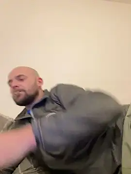 bigguy101 online show from January 7, 10:19 pm