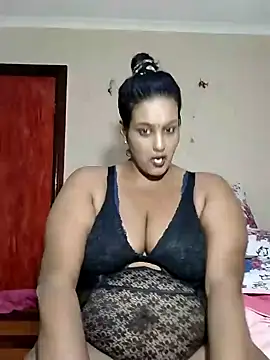 NWC4LYF online show from April 26, 6:49 pm