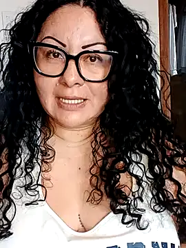 hazel milf online show from December 21, 9:25 pm