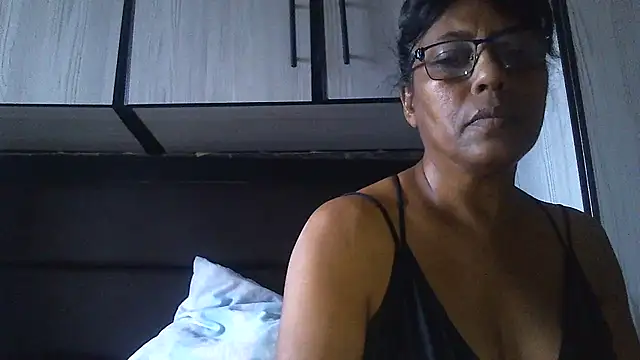 MsAttitude online show from March 3, 9:22 am