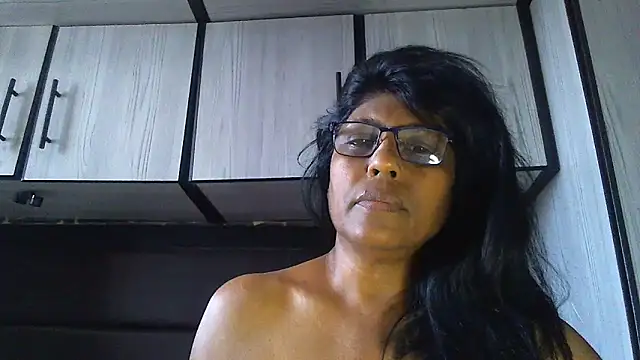 MsAttitude online show from March 6, 12:09 pm