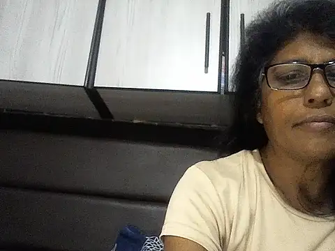 MsAttitude online show from September 25, 7:01 am