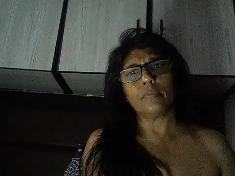 MsAttitude online show from November 27, 1:24 pm