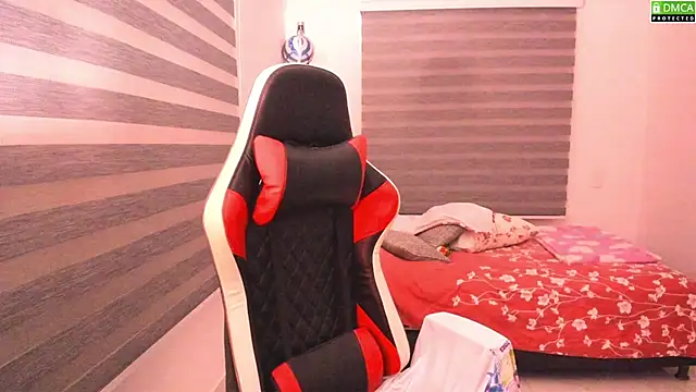 Dante6 online show from March 18, 1:10 am