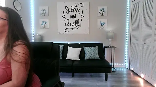 -Samie- online show from June 6, 10:58 pm